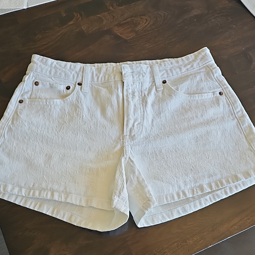 Abercrombie & Fitch Curve Love Mid Rise A Line Short